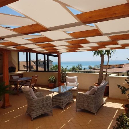B&B E Casa Vacanza Al Castello Roccella Ionica Zewnętrze zdjęcie
