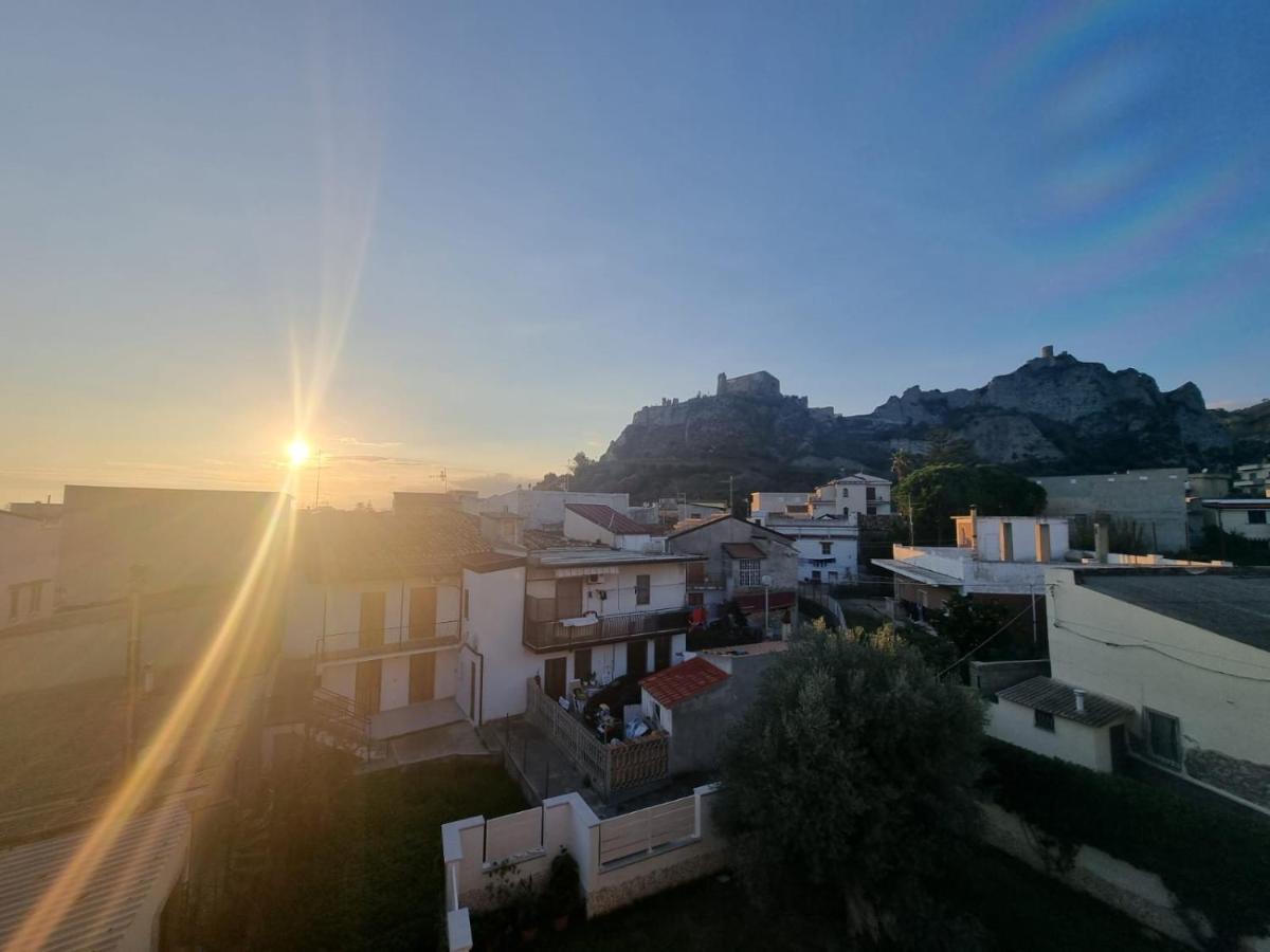 B&B E Casa Vacanza Al Castello Roccella Ionica Zewnętrze zdjęcie