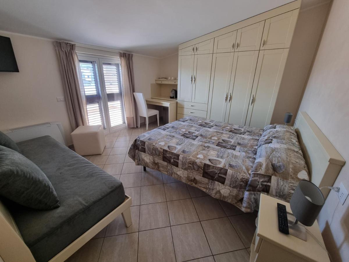 B&B E Casa Vacanza Al Castello Roccella Ionica Zewnętrze zdjęcie