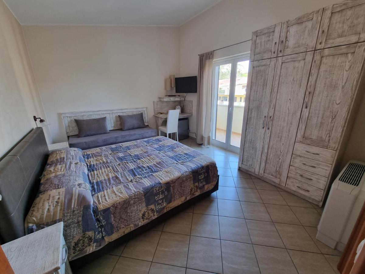 B&B E Casa Vacanza Al Castello Roccella Ionica Zewnętrze zdjęcie