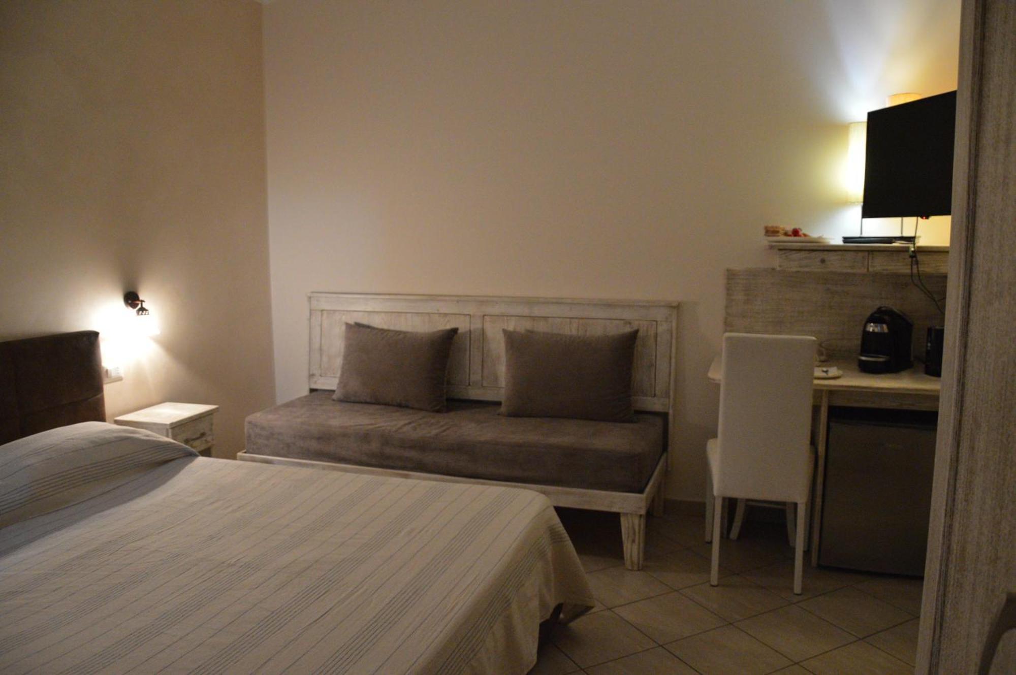 B&B E Casa Vacanza Al Castello Roccella Ionica Zewnętrze zdjęcie
