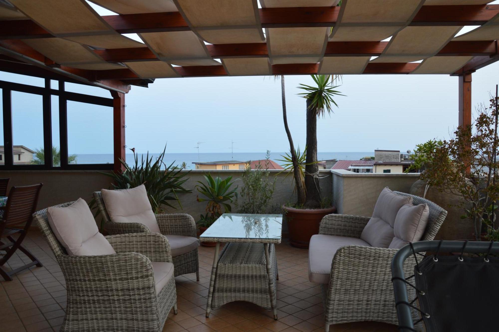 B&B E Casa Vacanza Al Castello Roccella Ionica Zewnętrze zdjęcie